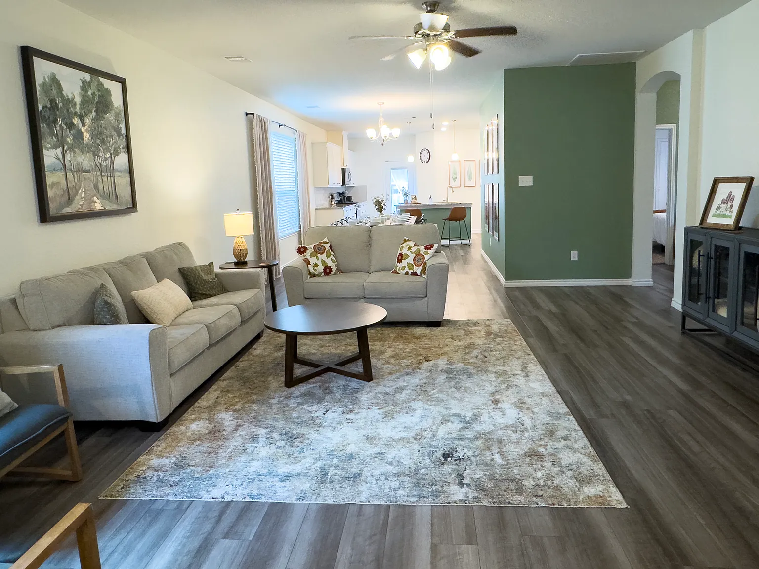 3 bed, 1699 sqft, $5,000 — Photo 3