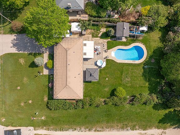 2nd image of 44 Ridgeway Ave