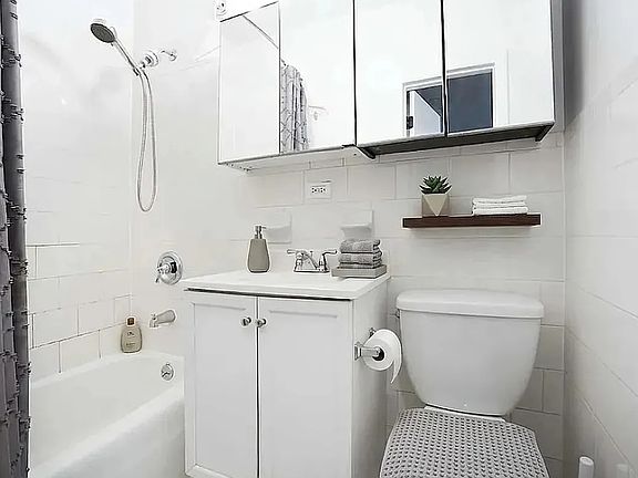 5th image of 464 W 23rd St #4G