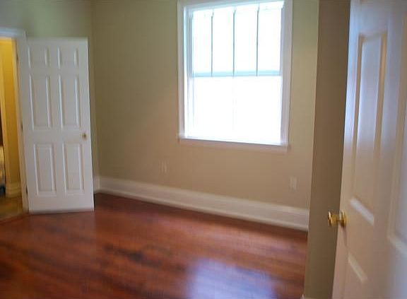 5th image of 8927 Willow St