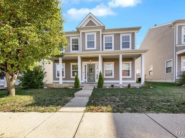 2024 Village Glen Dr, Wentzville, MO 63385