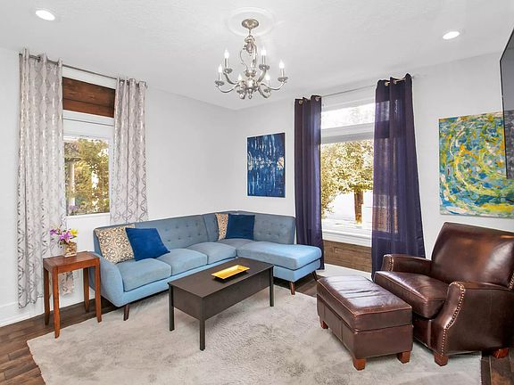 fronroom1430e_12022025