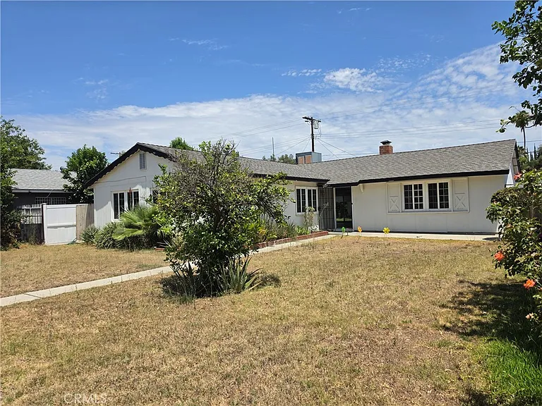 7422 Shoup Ave — Photo 3