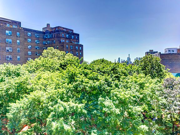 3rd image of 530 Grand St APT F7g