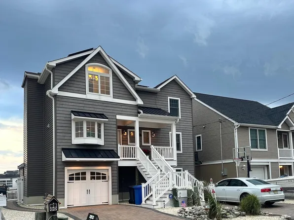 19 Ruth Dr, Manahawkin, NJ 08050