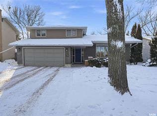 219 Sunset Dr, Regina, SK S4S2S2