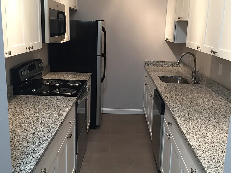 36 Abbott Street — Photo 38