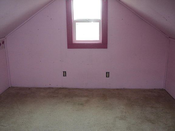 4th image of 3116 NW Quay Dr