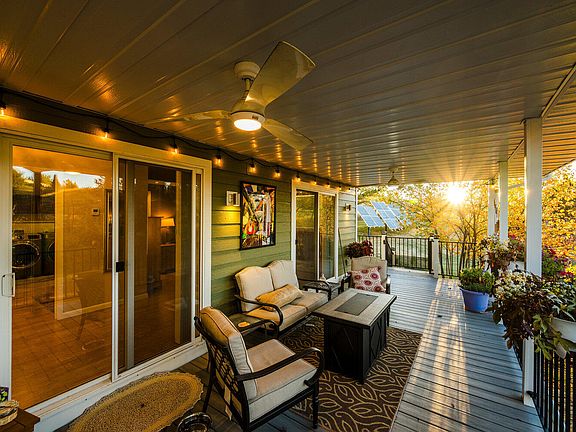 5th image of 2227 E Brundage Ln