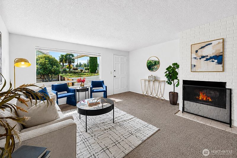3rd image of 528 SW 118th Street