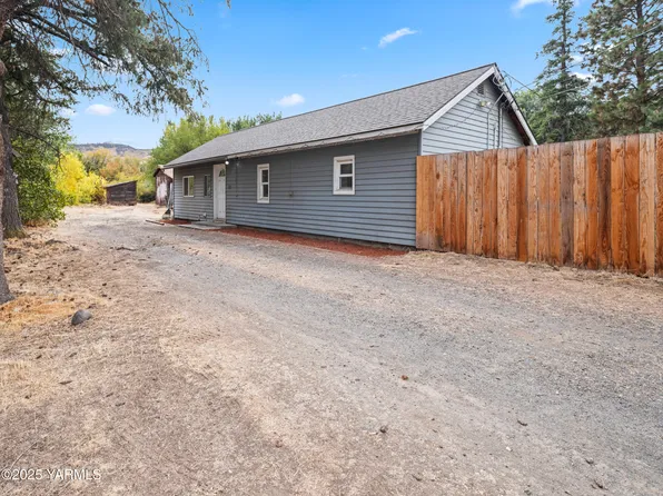 50 Klockhamer Rd, Naches, WA 98937