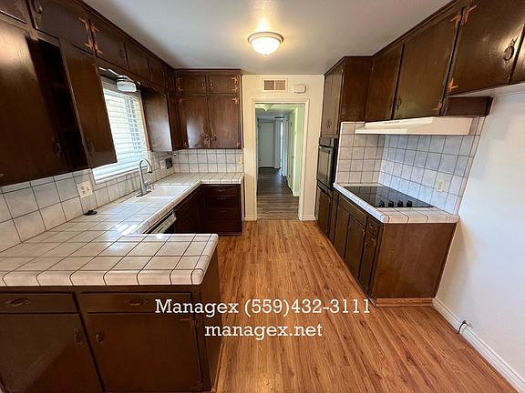 5th image of 784 E Wrenwood Ave