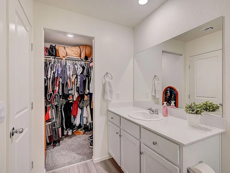 6928 Honor Hill St — Photo 41
