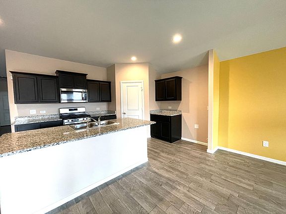 4th image of 8921 Eagles Landing Dr