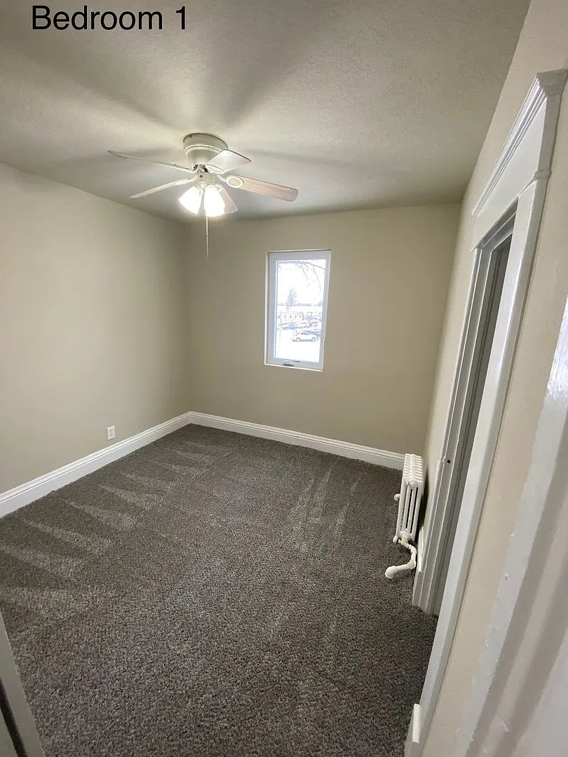 403 E Montgomery St — Photo 3