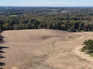 4650 McKinley Ln, Harrison, AR 72601