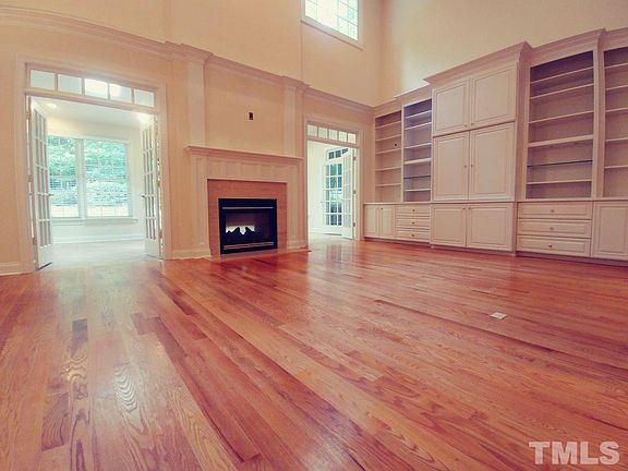 5th image of 6608 Creek Wood Dr