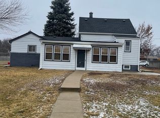 30719 Krauter St, Garden City, MI 48135