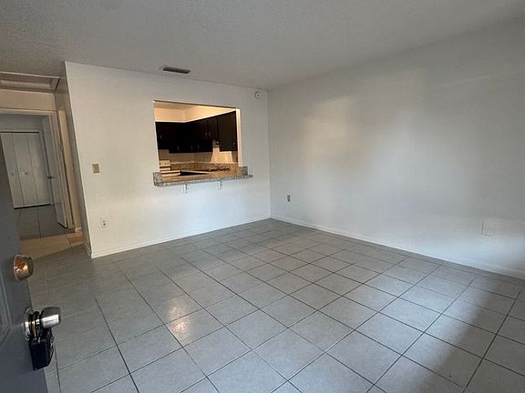 2nd image of 620-622 Pineville Ln