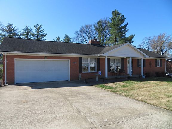 2nd image of 3213 Aspen Dr