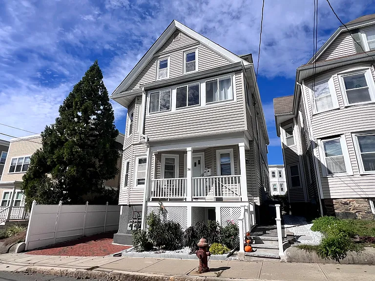 74 Lowell St #1B — Photo 12