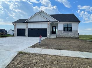 440 NW Gracewood Dr, Waukee, IA 50263