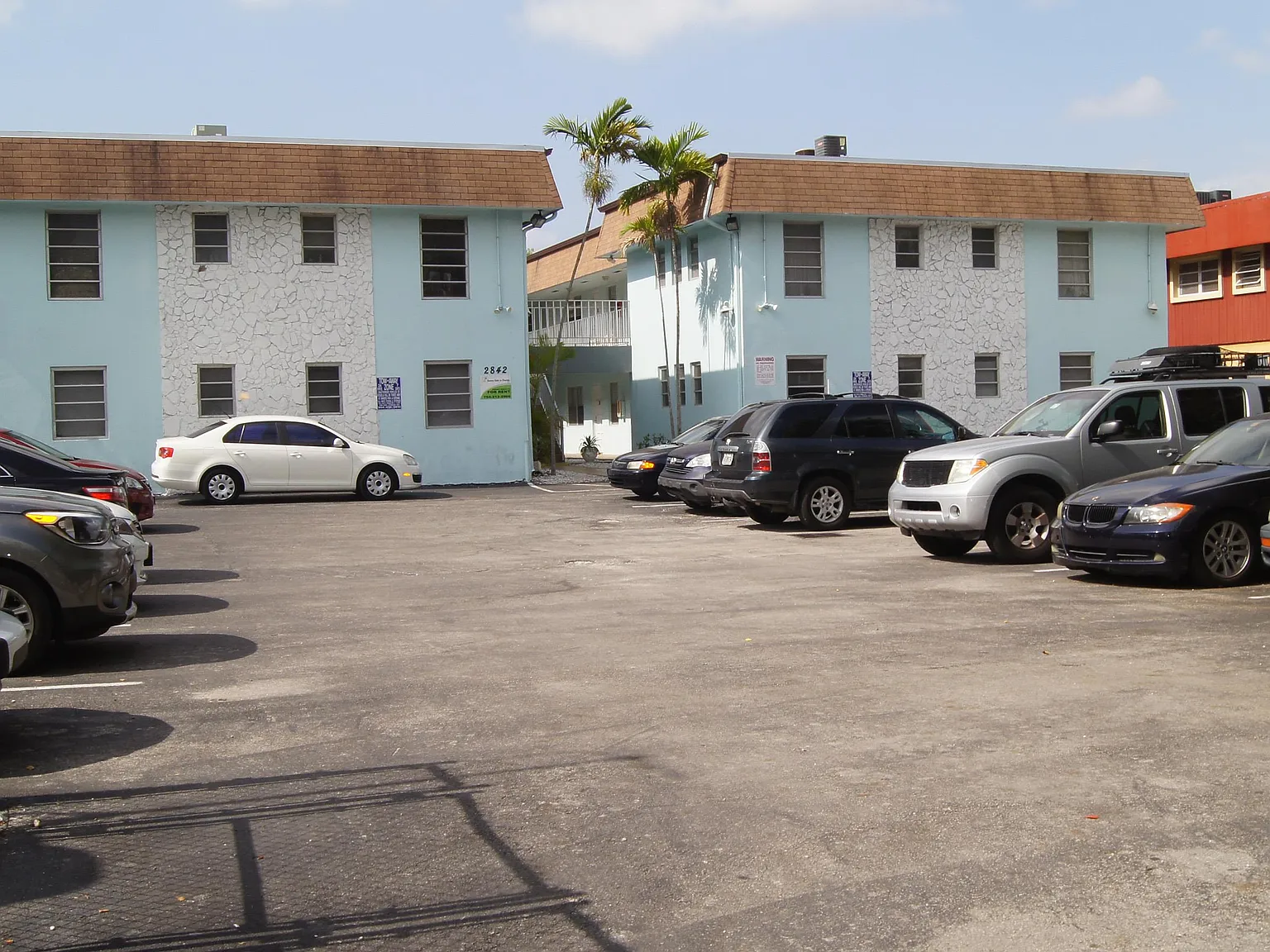 Fillmore Gardens Apartments 2 — Photo 2