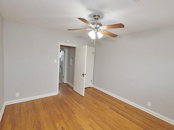 3rd image of 5821 Lindenwood Ave #3W