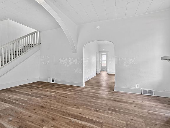2nd image of 1409 Hamill Ave