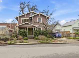 835 Ash Ave, Cottage Grove, OR 97424