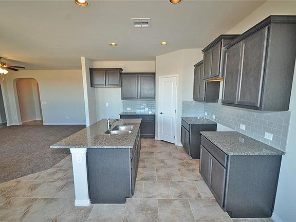 5th image of 3508 Sadie Dr