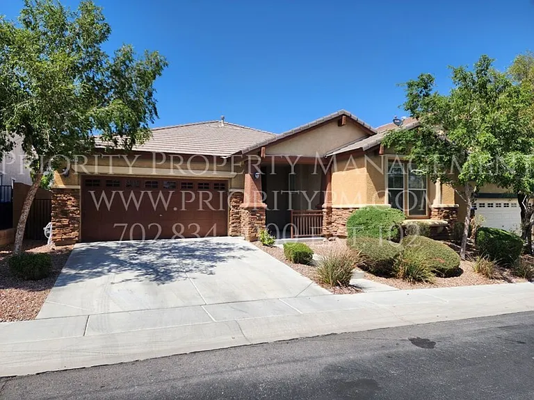 10224 Borah Peak Ave — Photo 2