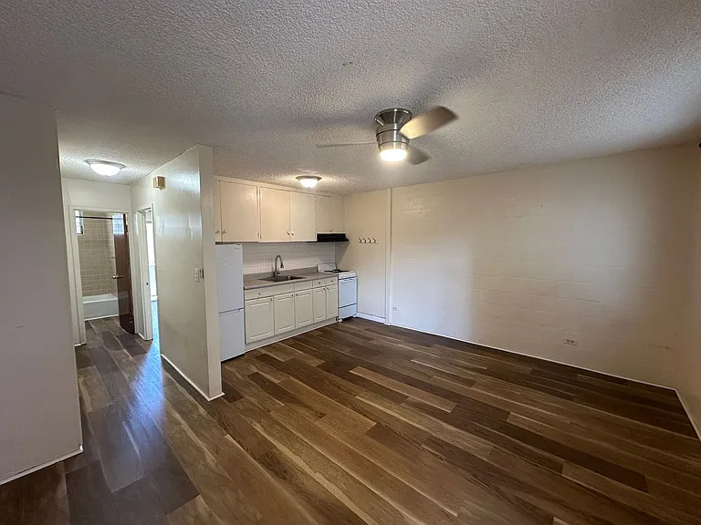 437 Pau St — Photo 6