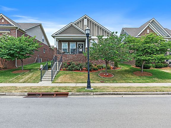 2nd image of 2213 Vineyard Garden Ln