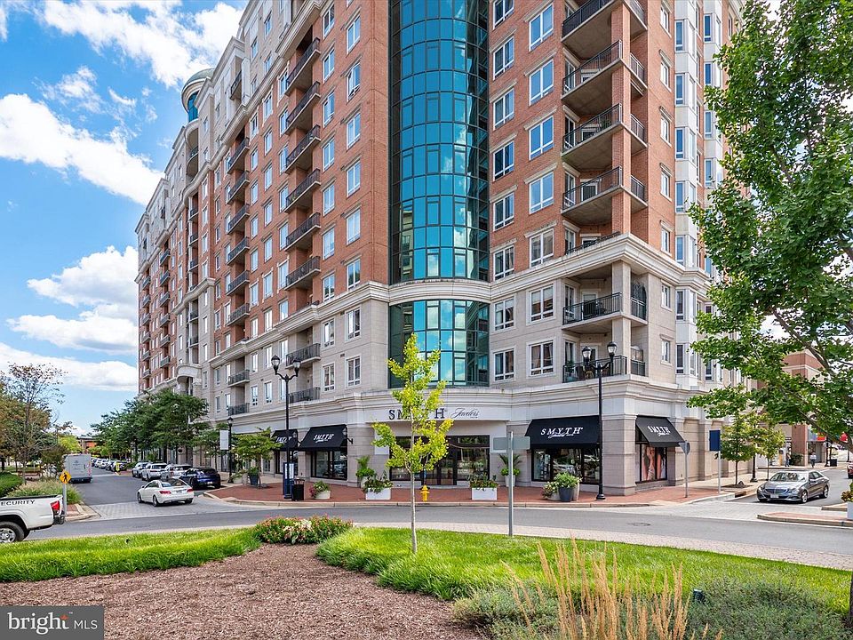 1st image of 1915 Towne Centre Blvd Unit 301