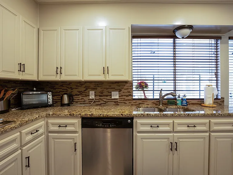 8801 Dawnridge Cir — Photo 8