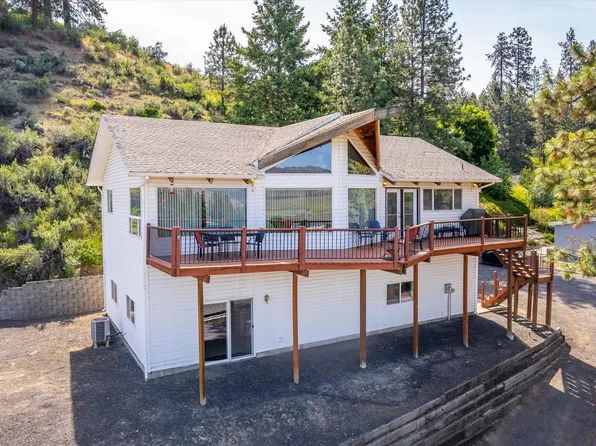 1104 Seven Bays Rd, Seven Bays, WA 99122