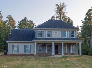 33 Deer Creek Trl, Moreland, GA 30259
