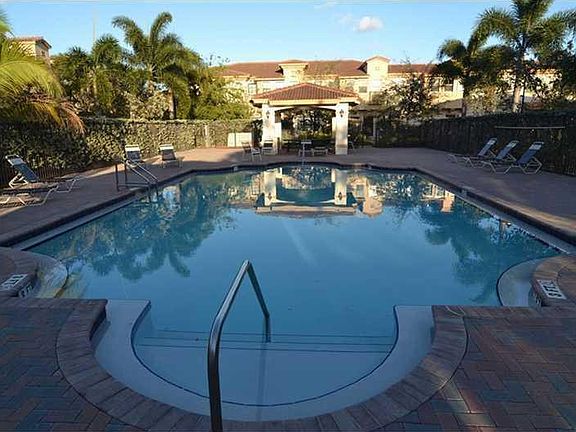 3rd image of 6071 W Grand Cypress Circle #6071