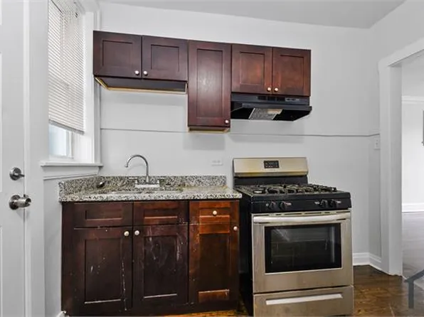 7417 S Colfax Ave #3A, Chicago, IL 60649