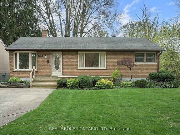 2nd image of 1863 Herbert Ave
