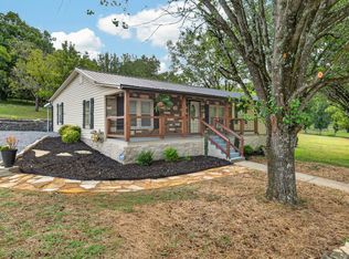 13 Old Lincoln Rd, Fayetteville, TN 37334