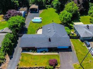 12240 SW James St, Tigard, OR 97223