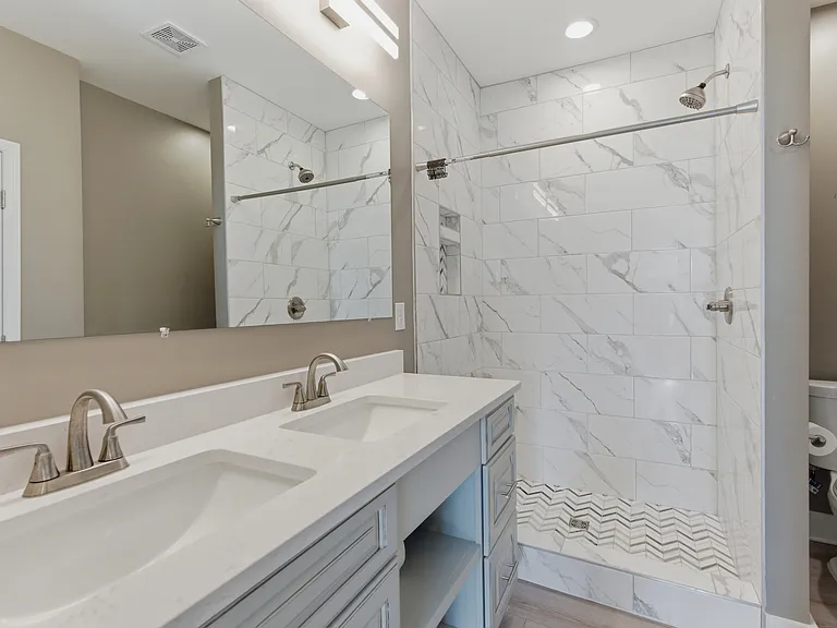 204 Richardson Ave — Photo 14