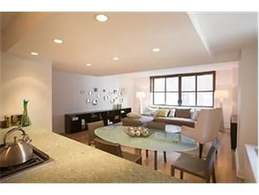 Rented by Jade Stone Real Estate Consulting | media 28
