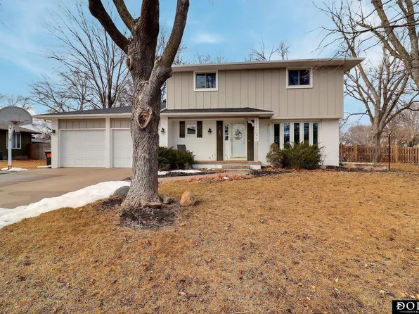 2845 Nicklaus Way, Fremont, NE 68025