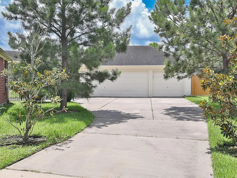 26738 Abbey Springs Ln — Photo 3