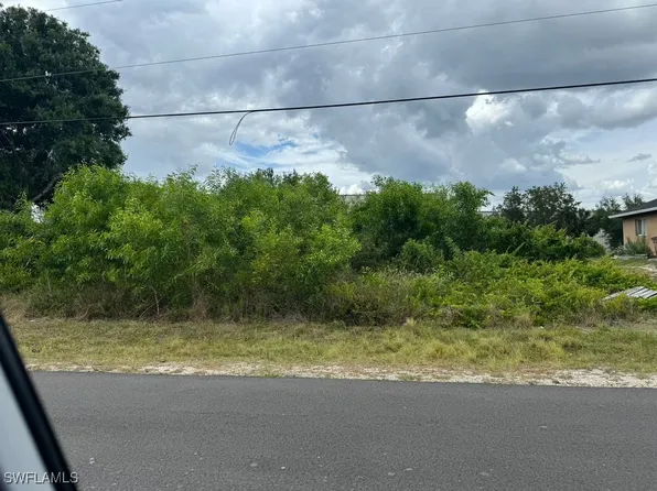 2502 Hawalaska St, Lehigh Acres, FL 33973