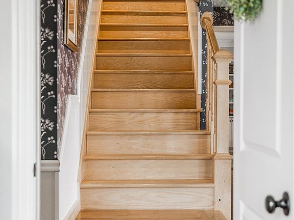 4th image of 16783 Carpenter Rd