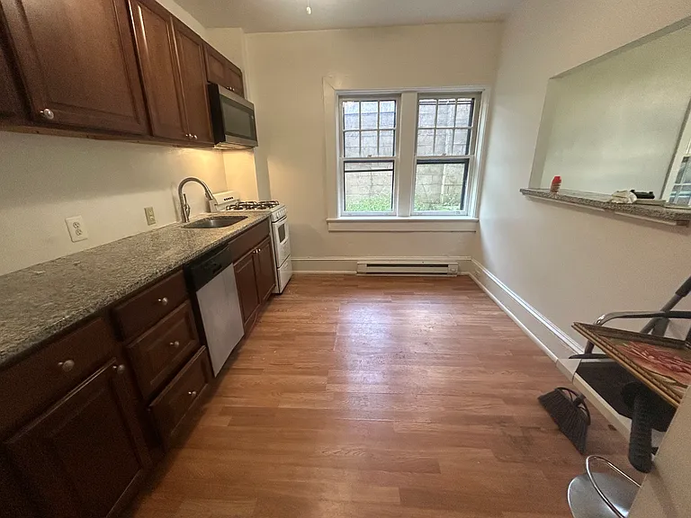2254 Bryn Mawr Ave #2F — Photo 13